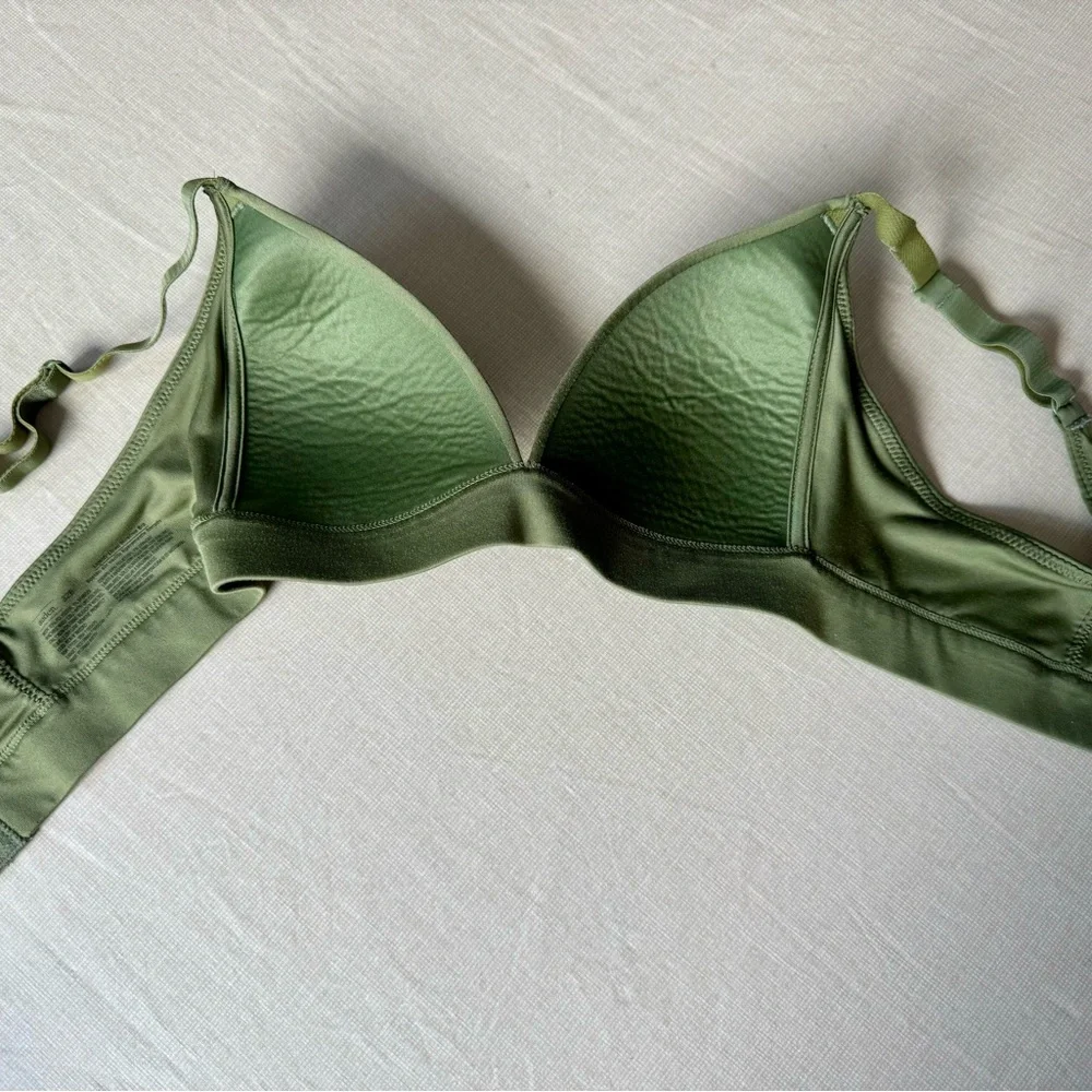 Auden Women's Wireless Bra - Picture 3 of 4
